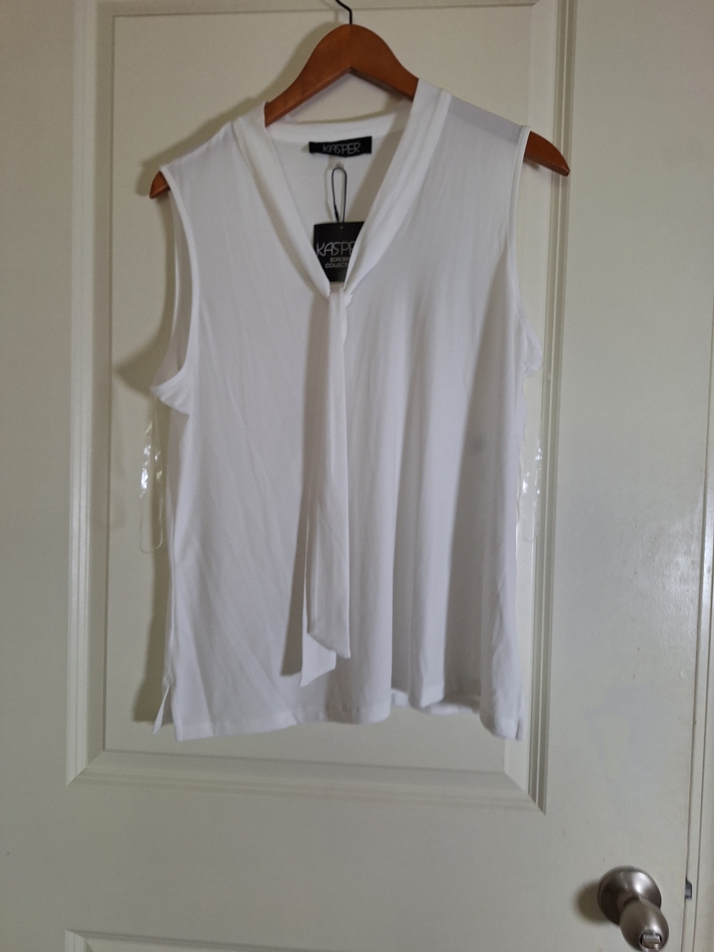 Kasper Women's White Sleeveless Tie-Neck Blouse Top Size L - Picture 2 of 5